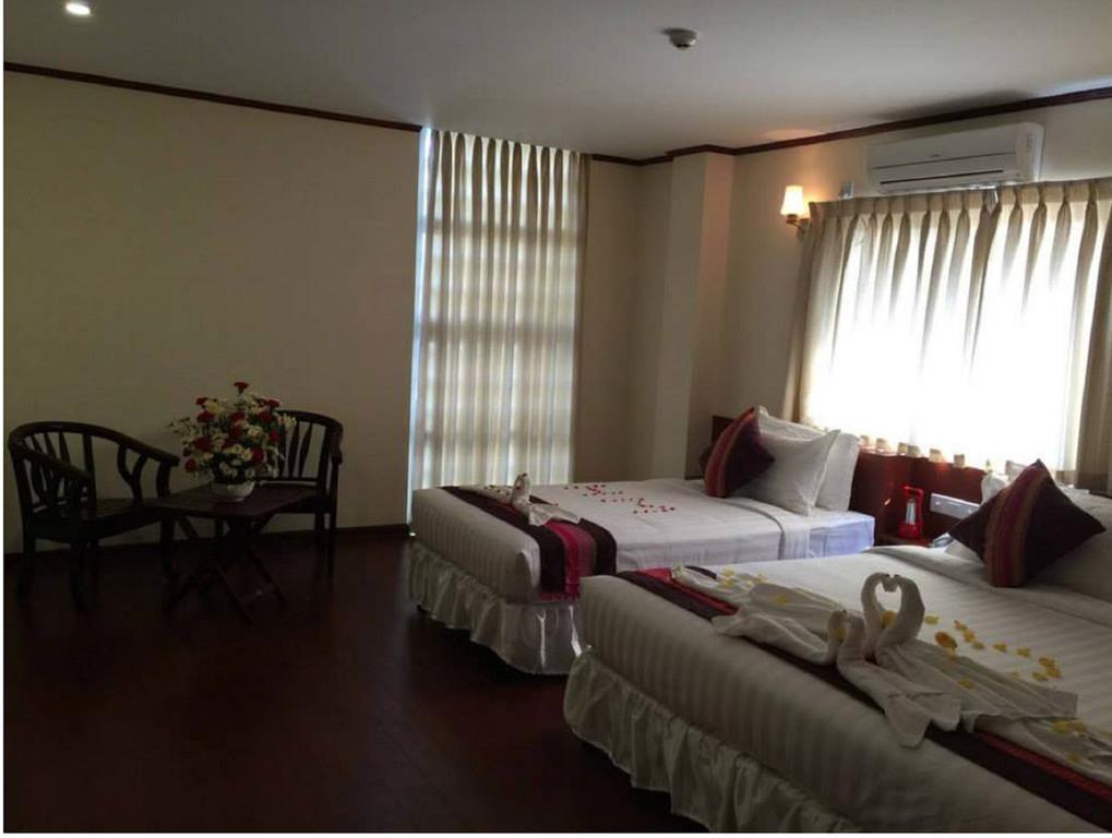 Hotel Memory Sittwe Exterior photo